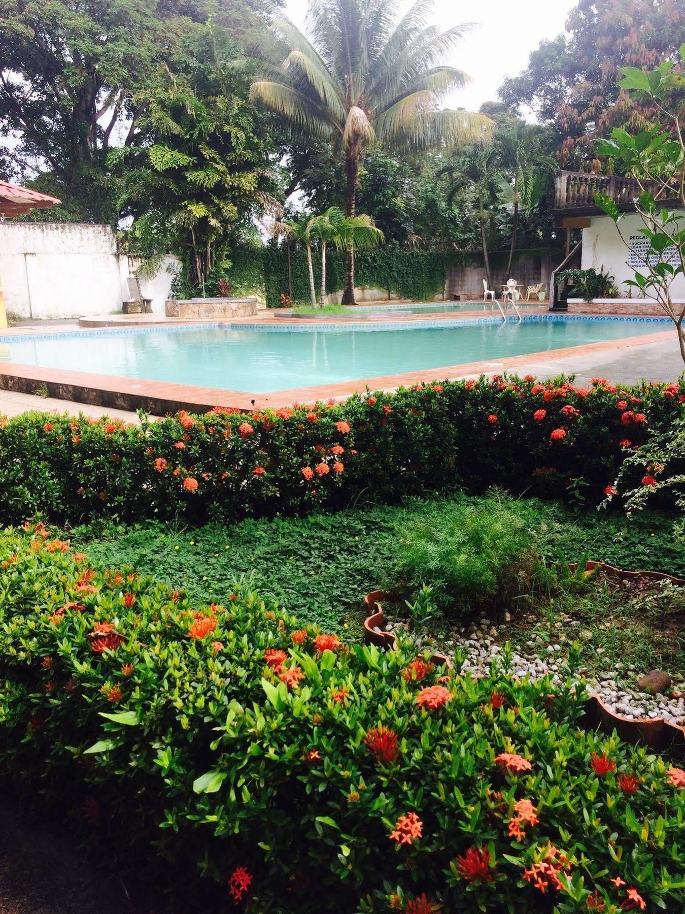 Hotel Molina La Ceiba Bagian luar foto