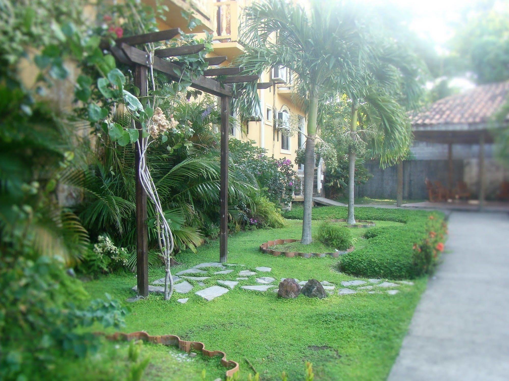Hotel Molina La Ceiba Bagian luar foto