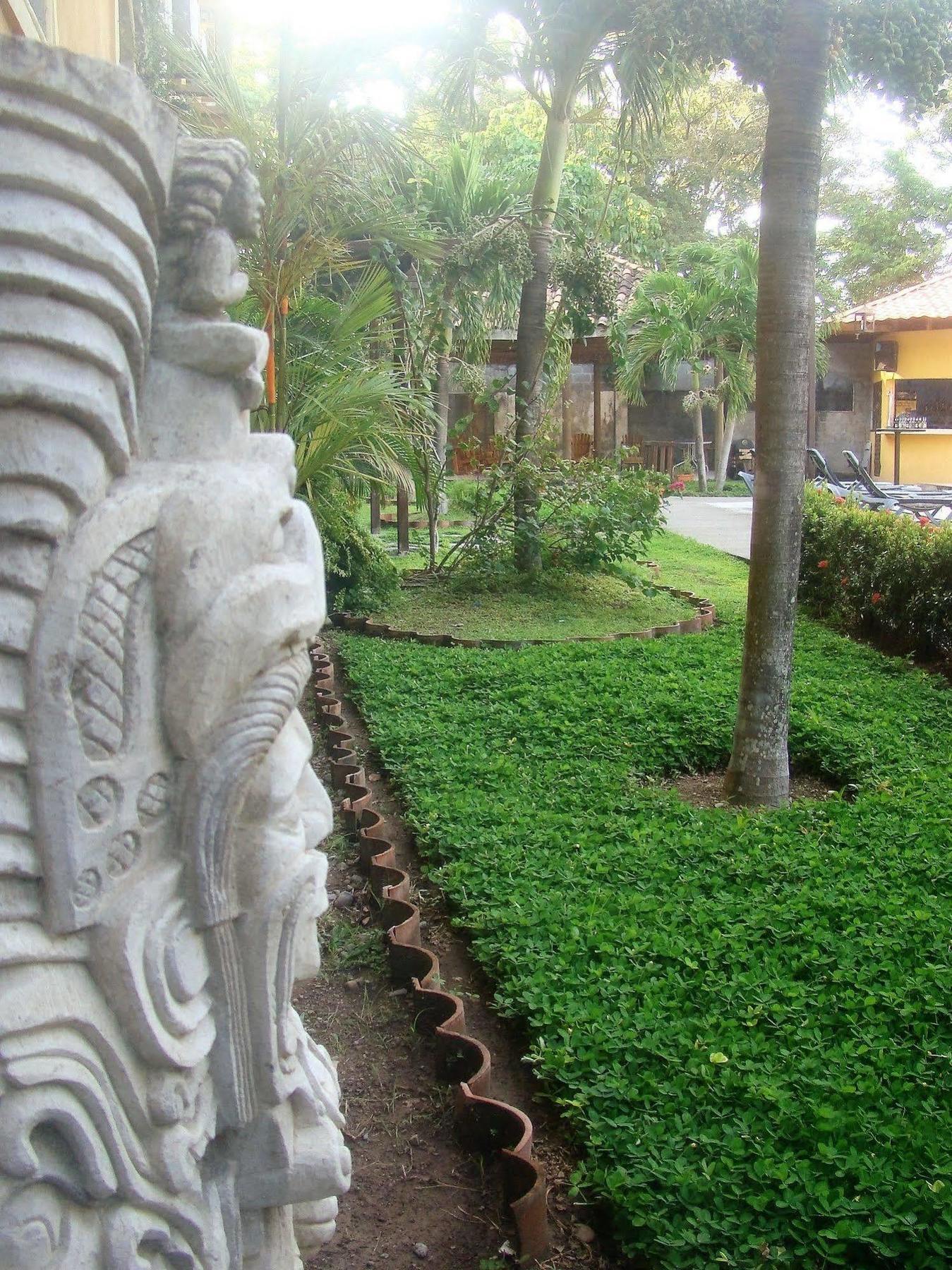 Hotel Molina La Ceiba Bagian luar foto